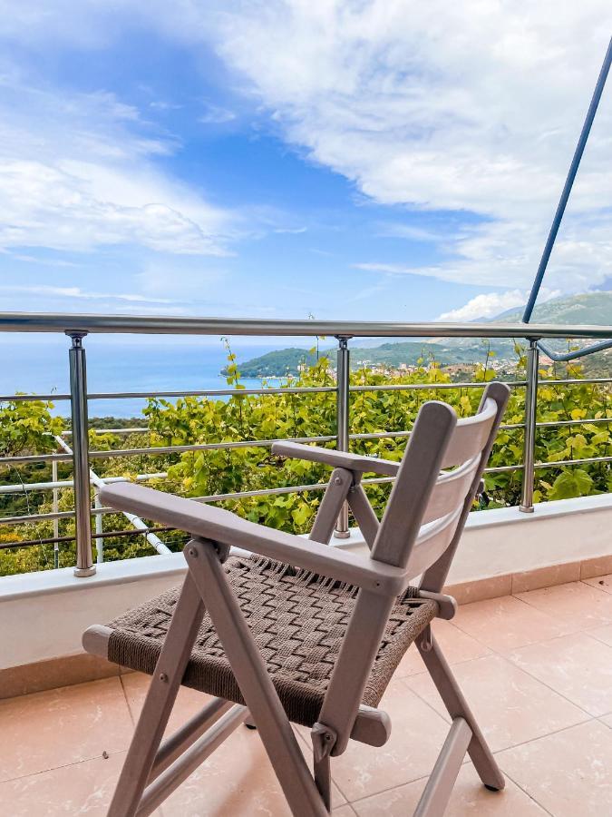 Elea Guesthouse Himare Exterior foto